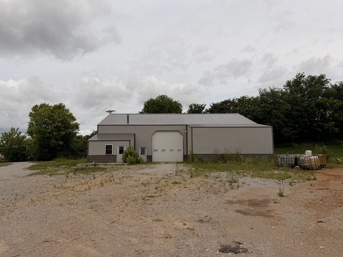 House in Oak Grove, Kentucky, United States 4 - 18354174