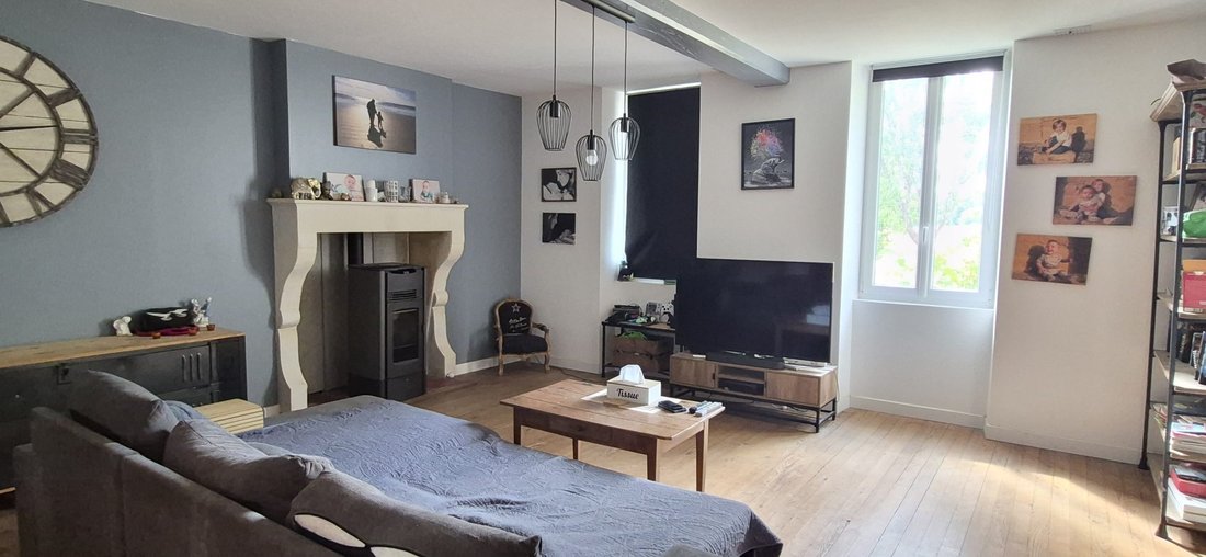 House in Brizambourg, Nouvelle-Aquitaine, France 4 - 18356477