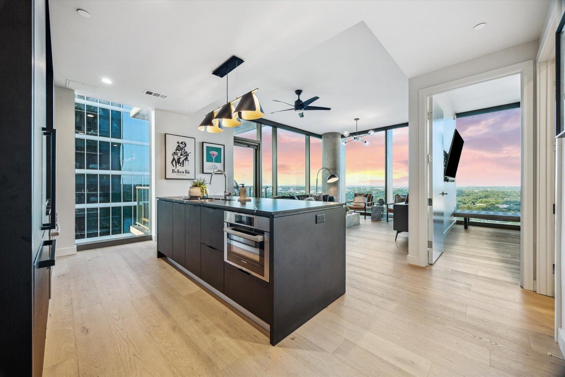 Condo in Austin, Texas, United States 4 - 18353613