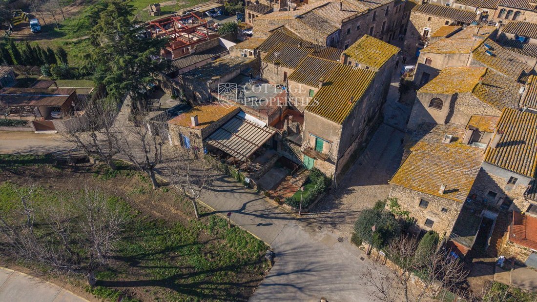 Finca in Peratallada, Forallac, Catalonia 1 - 18352231