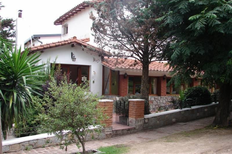 Casa a Malvinas Argentinas, Córdoba, Argentina 2 - 18353056