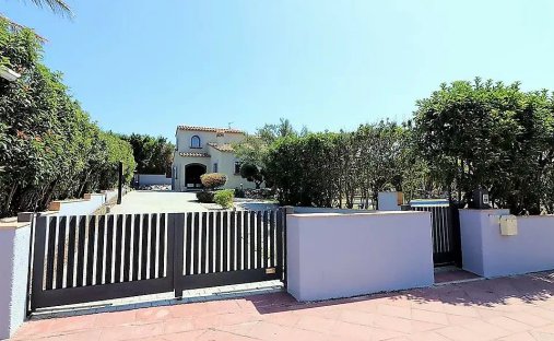 House in Peralada, Catalonia, Spain 1
