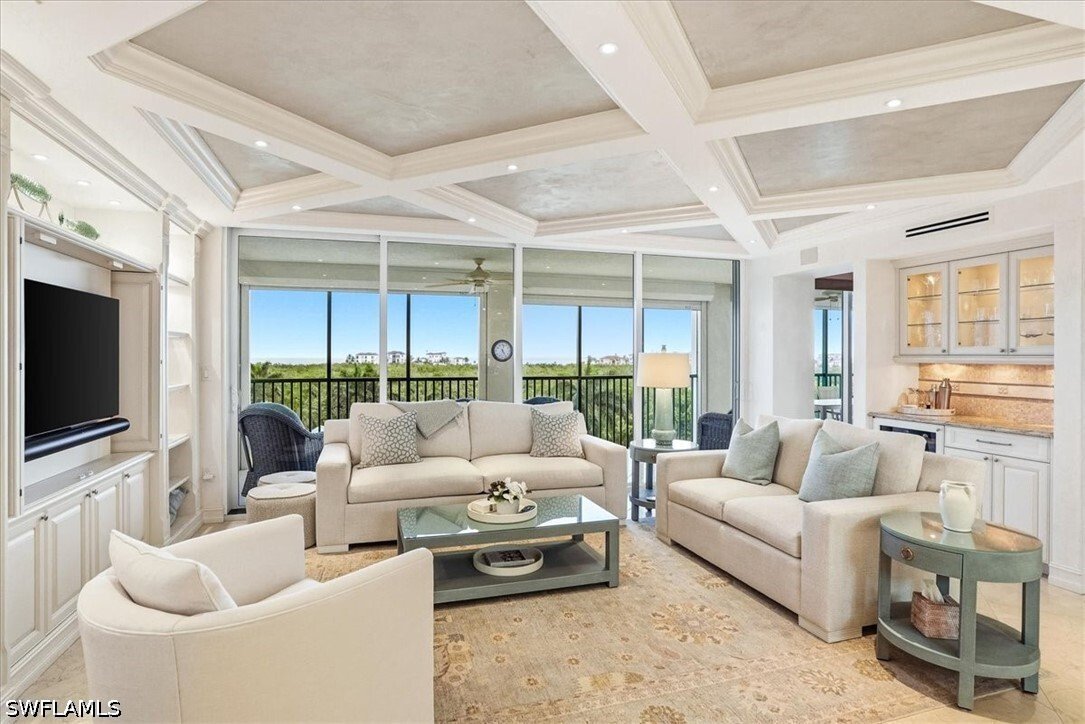Condo in Naples, Florida, United States 3 - 18353999
