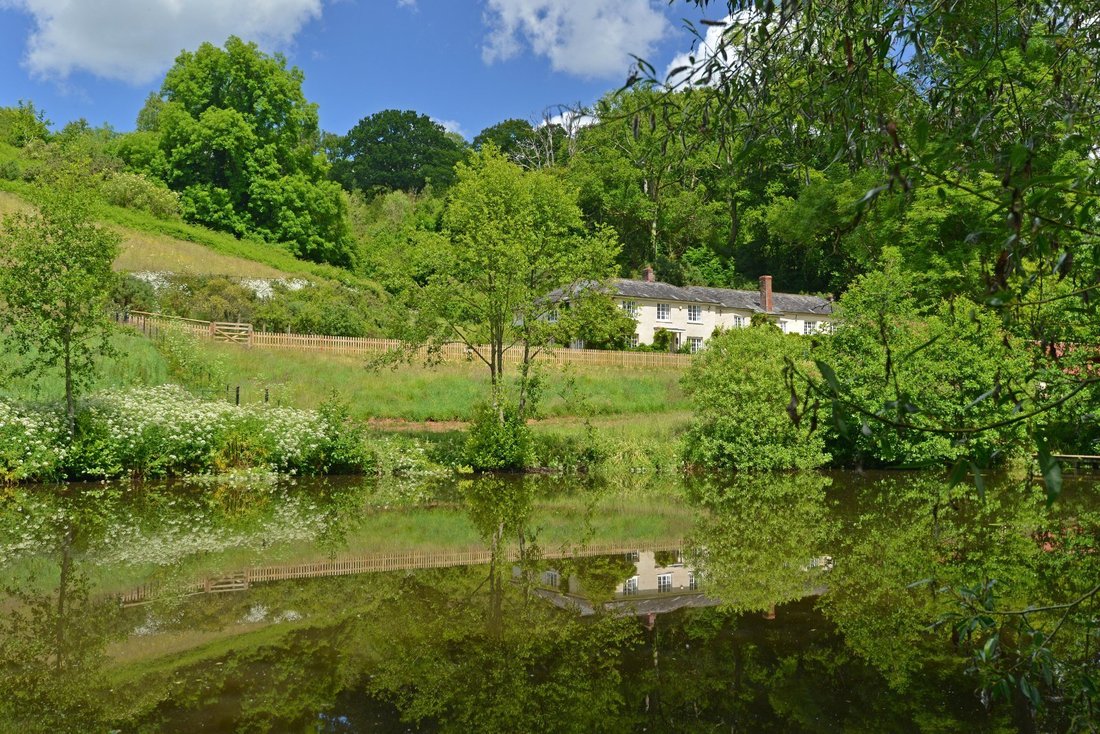 House in Devon, England 4 - 18351616