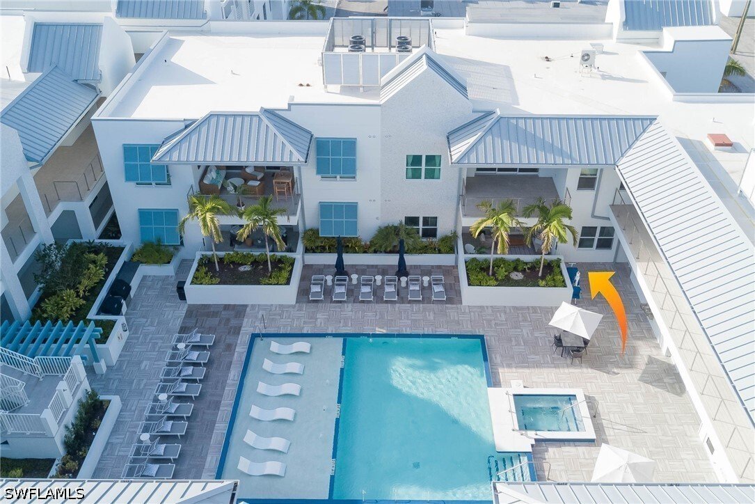 Condo in Naples, Florida, United States 3 - 18354006