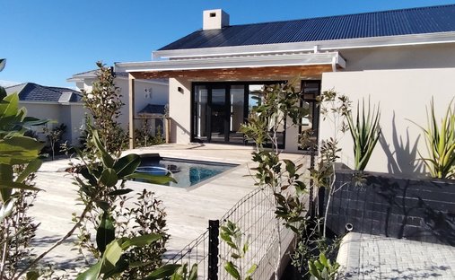 House in Plettenberg Bay, Western Cape, South Africa 1