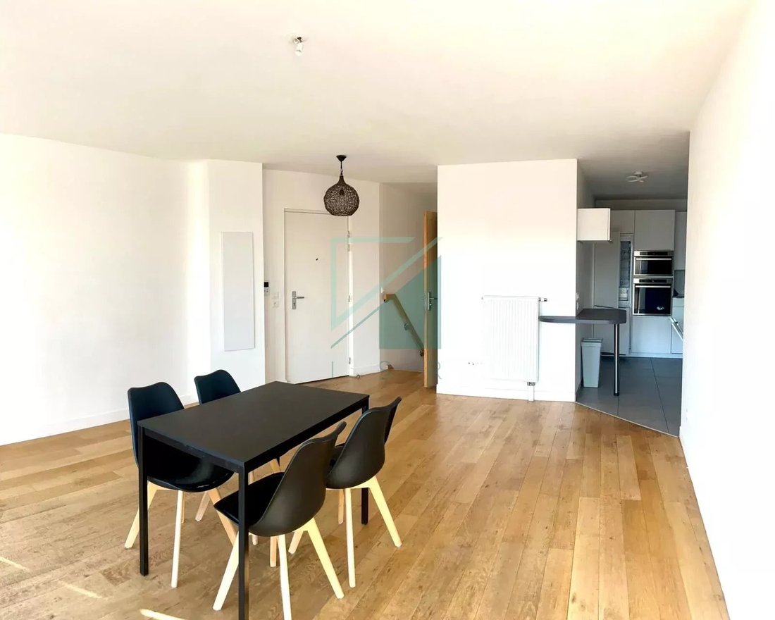 Apartment in Hauts d'Asnières-Métro, Asnières-sur-Seine, France 2 - 18352565
