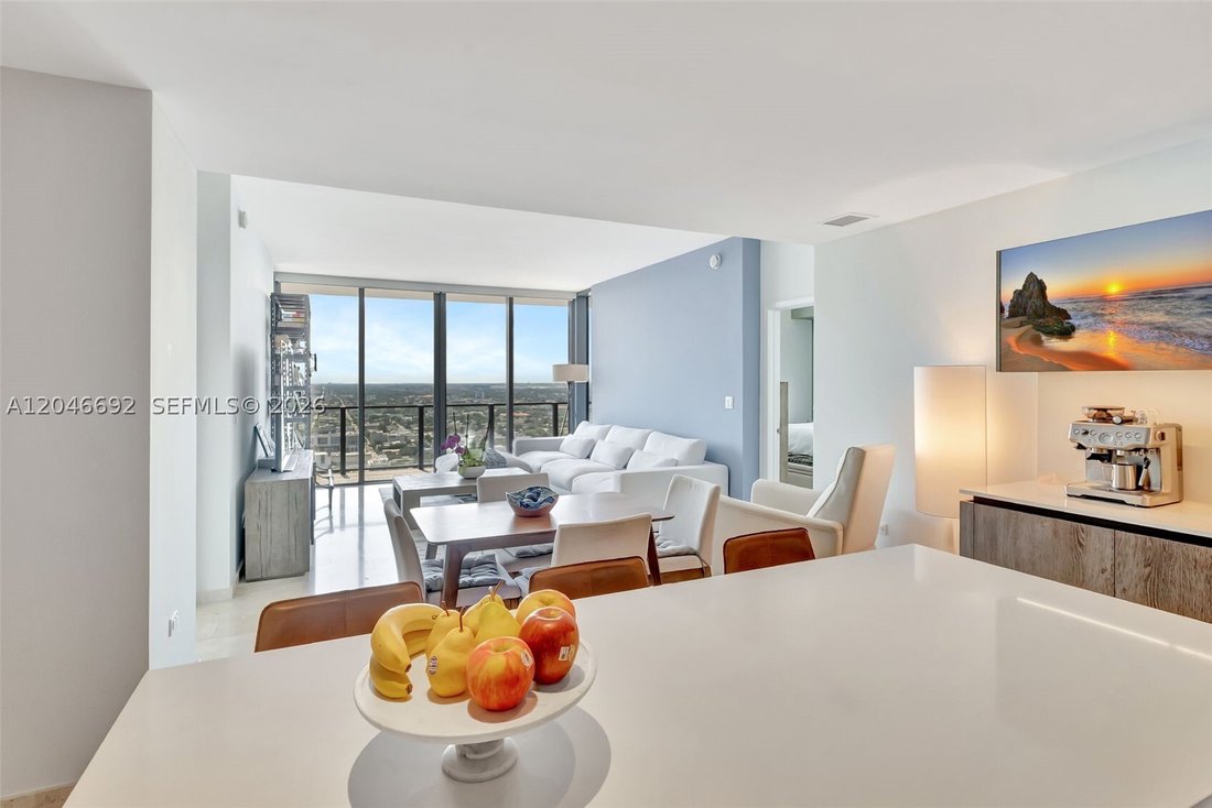 Condo in Miami, Florida, United States 4 - 18354266