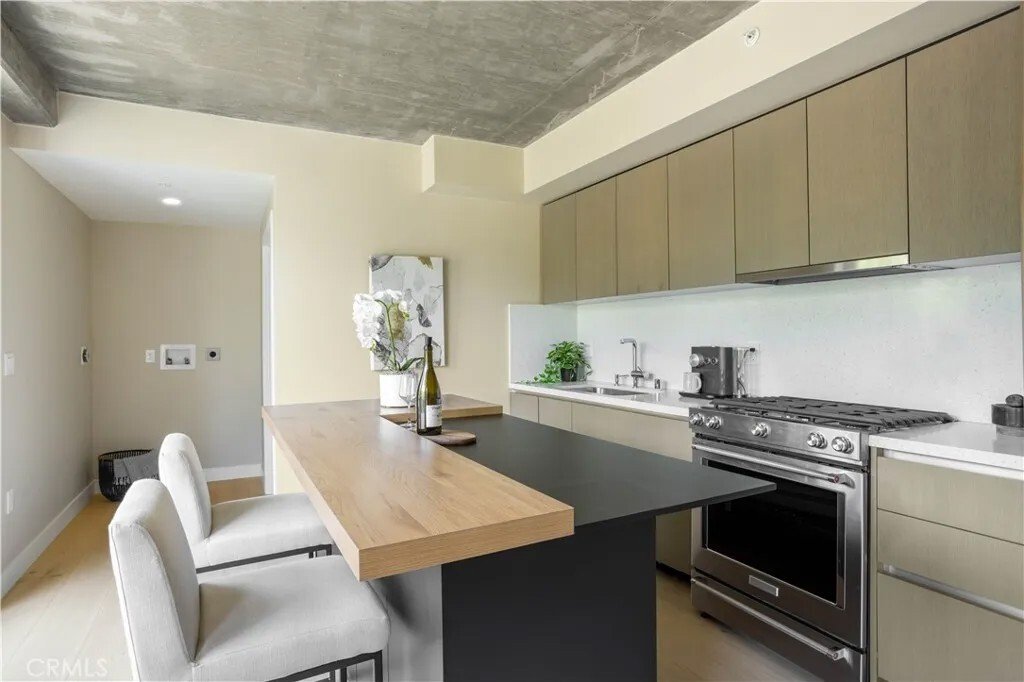 Condo in Altadena, California, United States 4 - 17407266