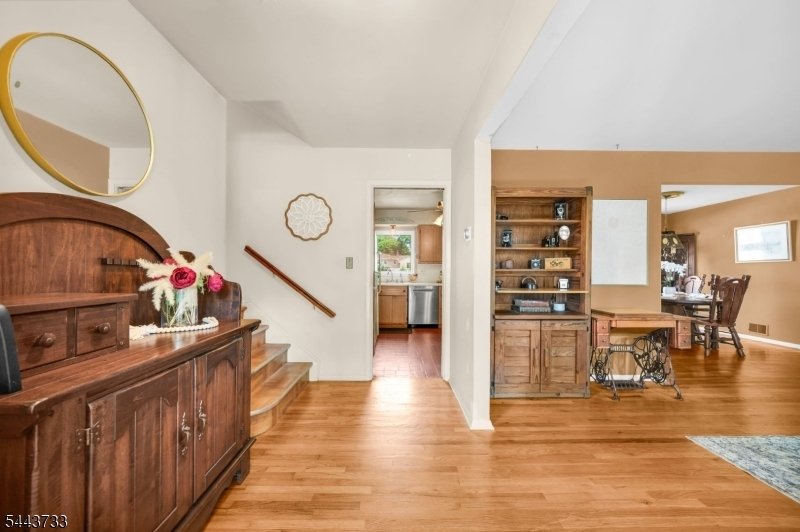 House in Wayne, New Jersey, United States 3 - 18350851