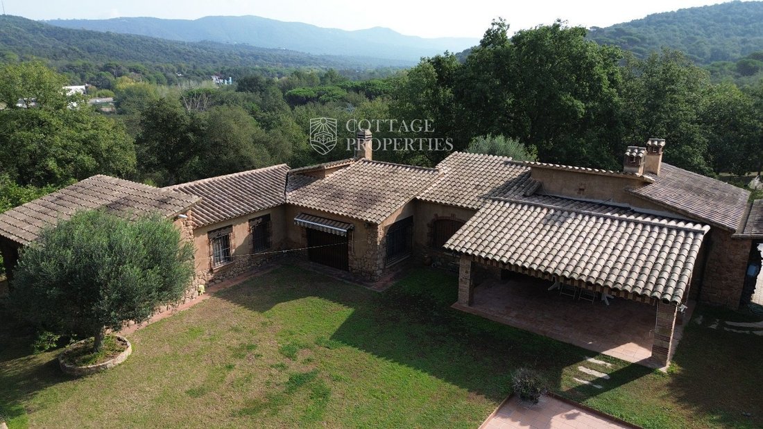 Finca in Santa Cristina d'Aro, Catalonia, Spain 4 - 18352415