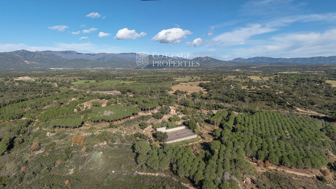 Finca in Capmany, Catalonia, Spain 2 - 18352391