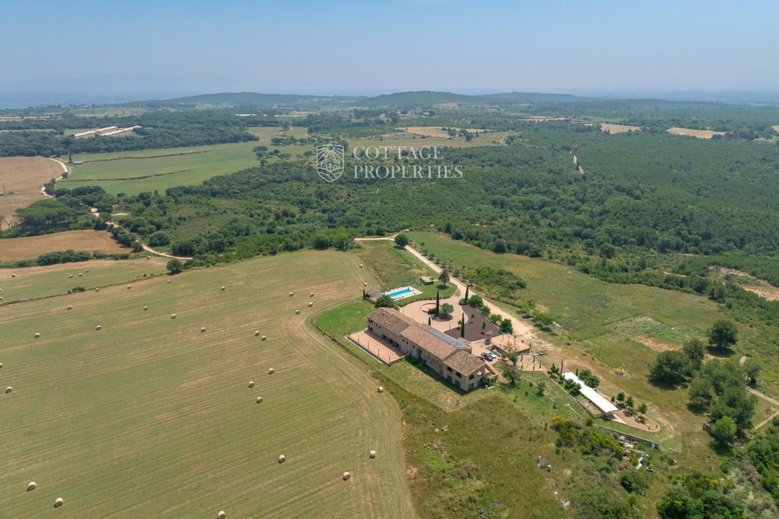 Country House in Llers, Catalonia, Spain 3 - 18352981