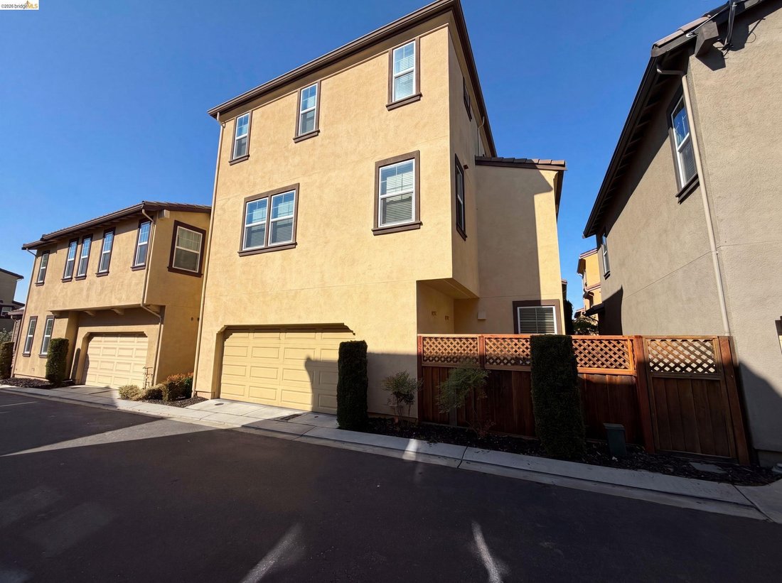 House in Dublin, California, United States 5 - 18355112