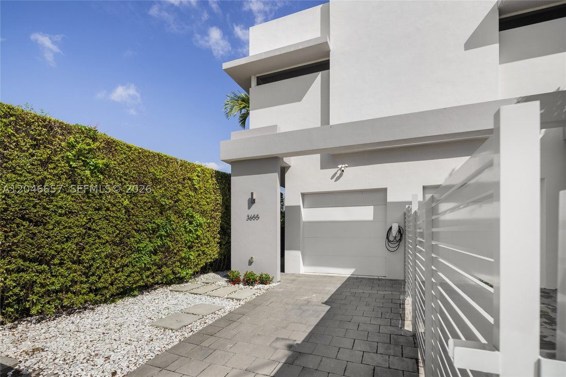 Condo in Miami, Florida, United States 1 - 18354302