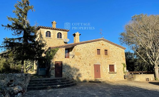 Finca à Canet d'Adri, Catalogne, Espagne 1