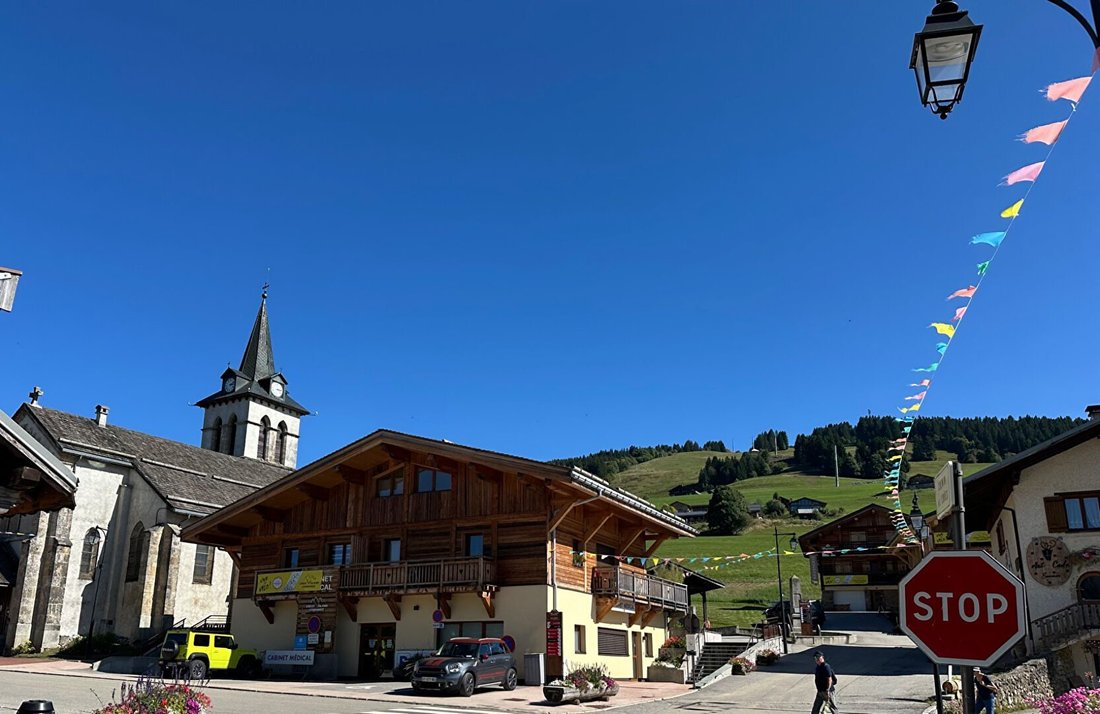 Chalet in Crest-Voland, Auvergne-Rhône-Alpes, France 2 - 18352125