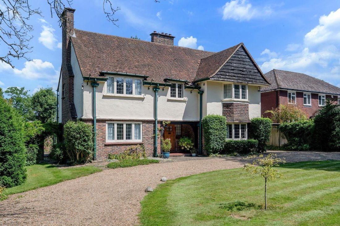 House in Walton on the Hill, Reigate and Banstead, England 1 - 18350891