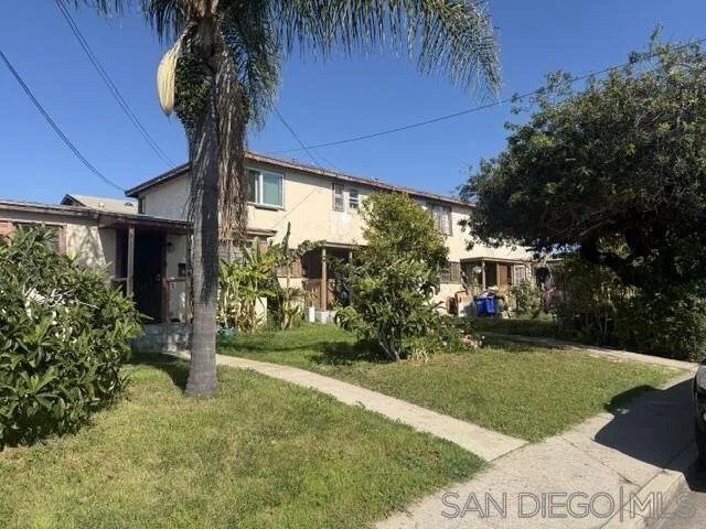 San Diego, California, United States 2 - 18354775