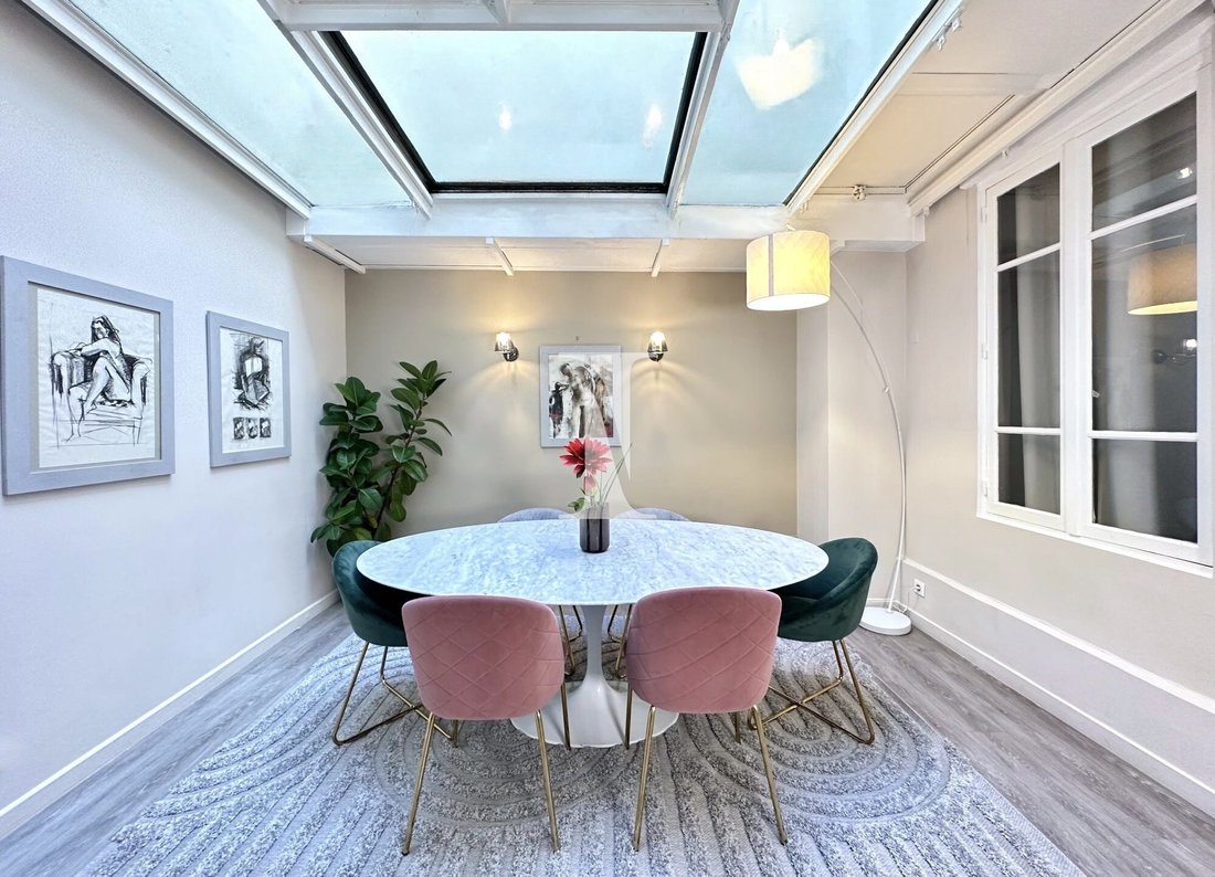 Apartment in Invalides, Paris 7e Arrondissement, Paris 3 - 18356486