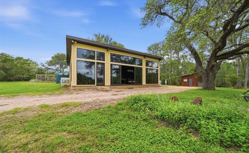 House in Smithville, Texas, United States 1