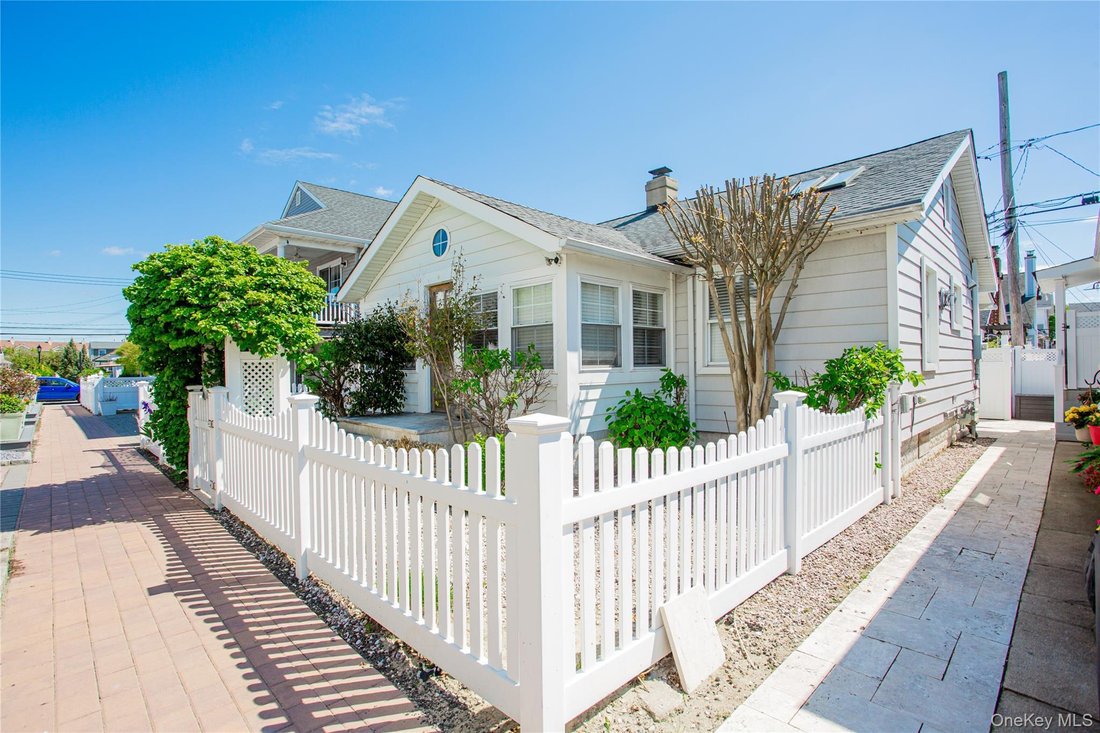 House in Long Beach, New York, United States 1 - 18355535