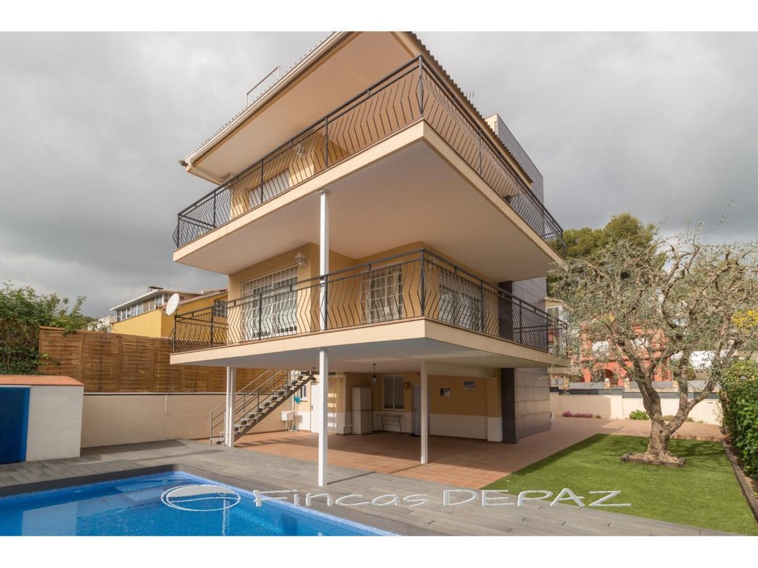 House in Castelldefels, Catalonia, Spain 1 - 18351016