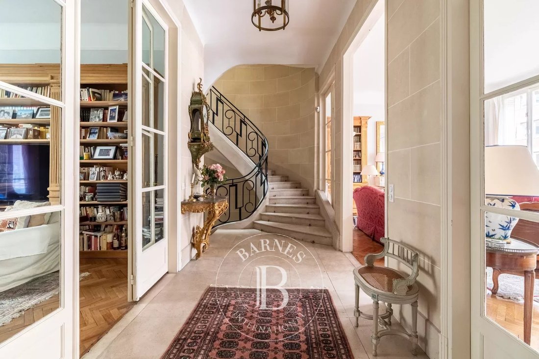 Estate in La Plaine des Sablons, Neuilly-sur-Seine, France 5 - 18352649