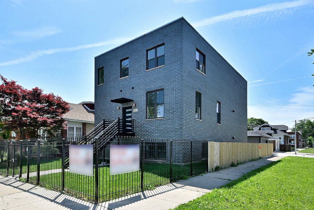 House in Chicago, Illinois, United States 1 - 18354695