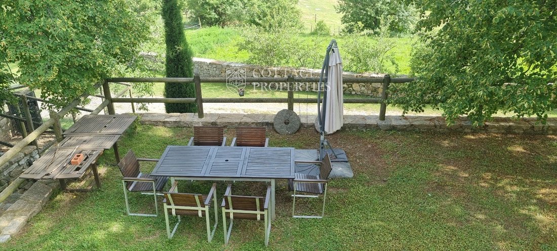 Finca in Montagut i Oix, Catalonia, Spain 3 - 18352667