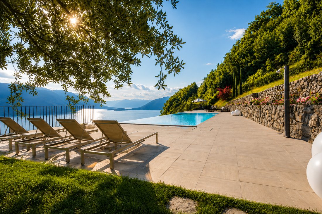 Villa in Menaggio, Lombardy, Italy 1 - 17407262