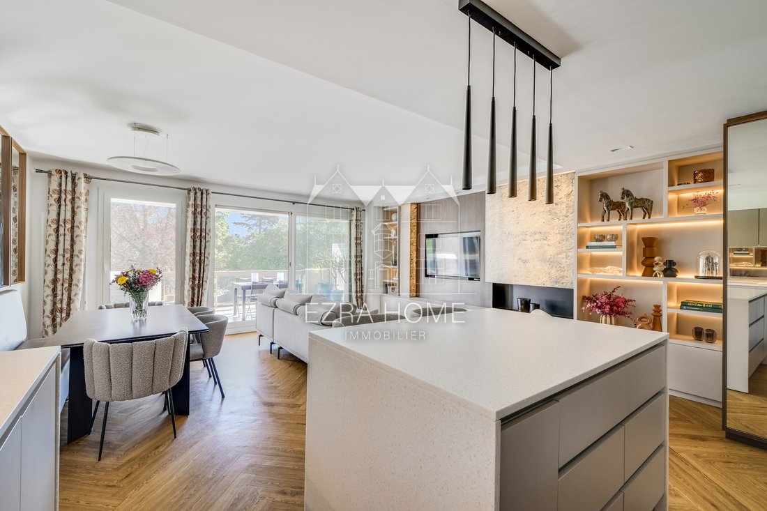 Apartment in Hôtel de Ville-Planchette, Levallois-Perret, France 1 - 18355426