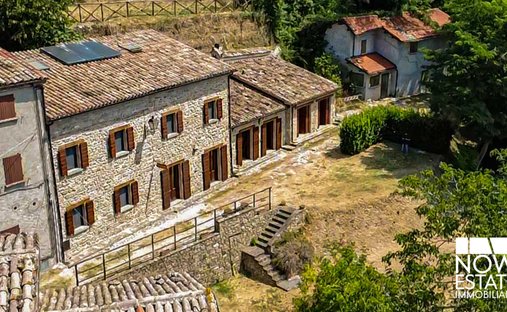 Casa di campagna a Novafeltria, Emilia-Romagna, Italia 1
