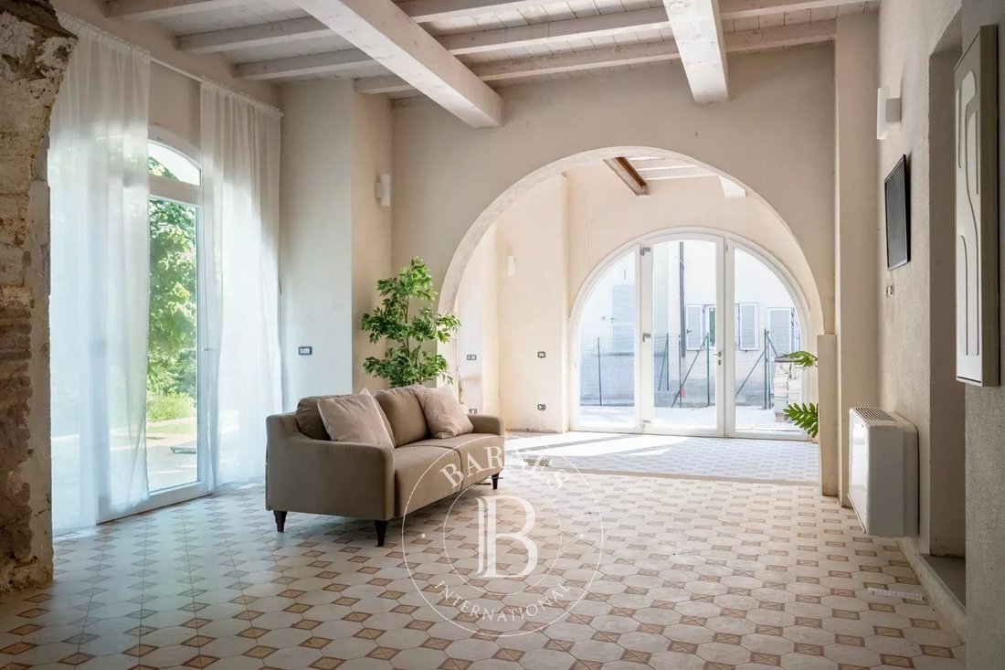 Villa in Camaiore, Tuscany, Italy 3 - 18110927