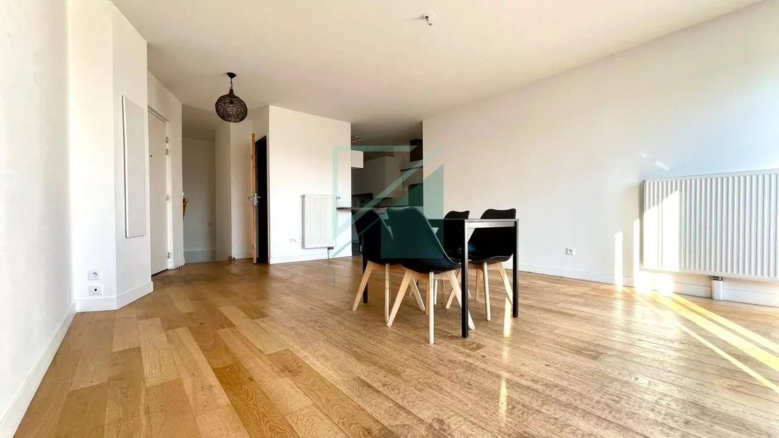 Apartment in Hauts d'Asnières-Métro, Asnières-sur-Seine, France 1 - 18352565