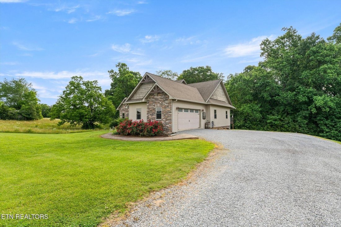 House in Athens, Tennessee, United States 3 - 18354122