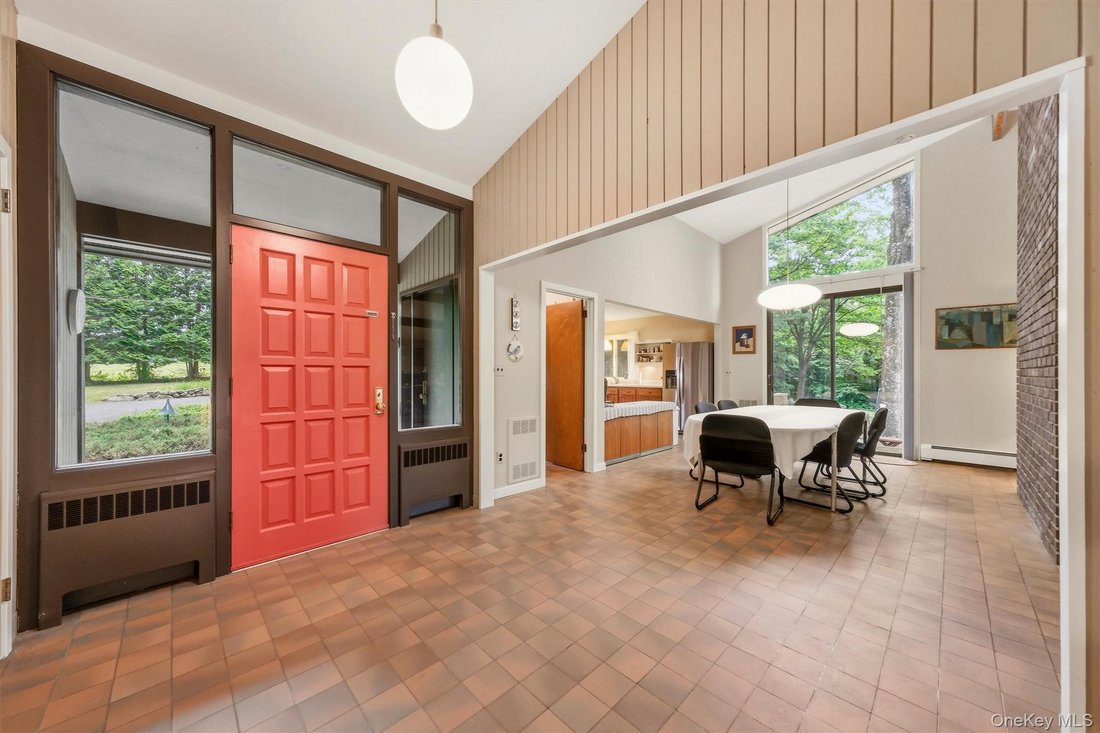 House in Yorktown Heights, New York, United States 4 - 18354922