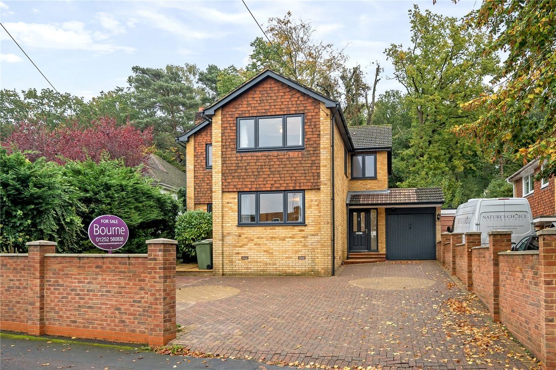 House in Ash Vale, England 1 - 18350886