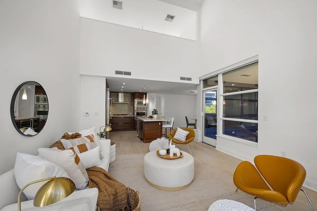 Condo in San Diego, California, United States 5 - 18354830