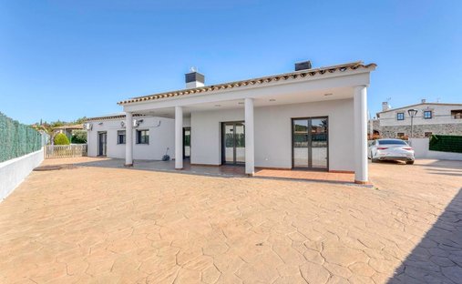 Chalet en Terrades, Cataluña, España 1
