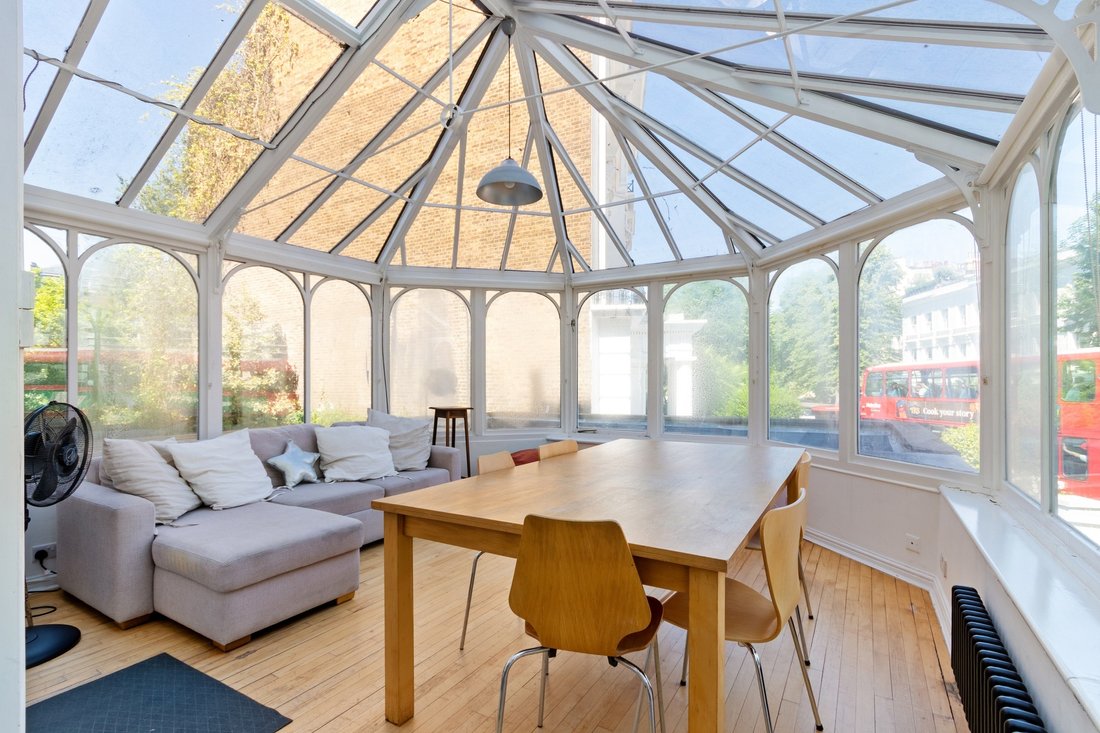 Condo in Ladbroke Grove, Kensington And Chelsea, England 4 - 18352444