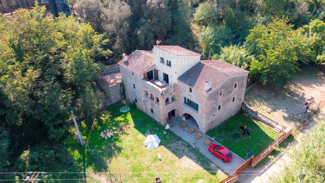 Country House in Bascara, Catalonia, Spain 2 - 18352925