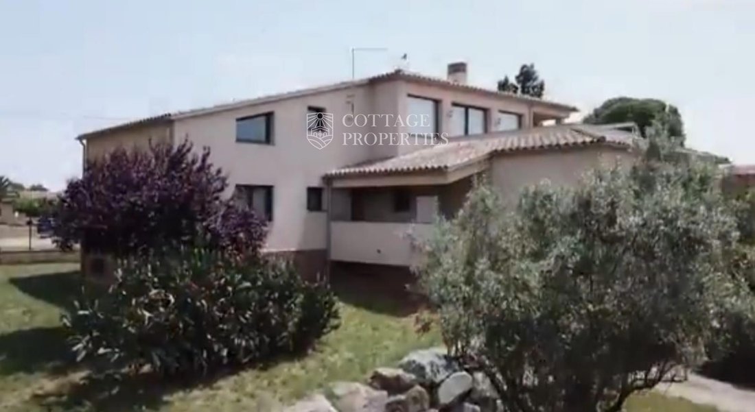 Villa in Palau de Santa Eulalia, Catalonia, Spain 2 - 18353044