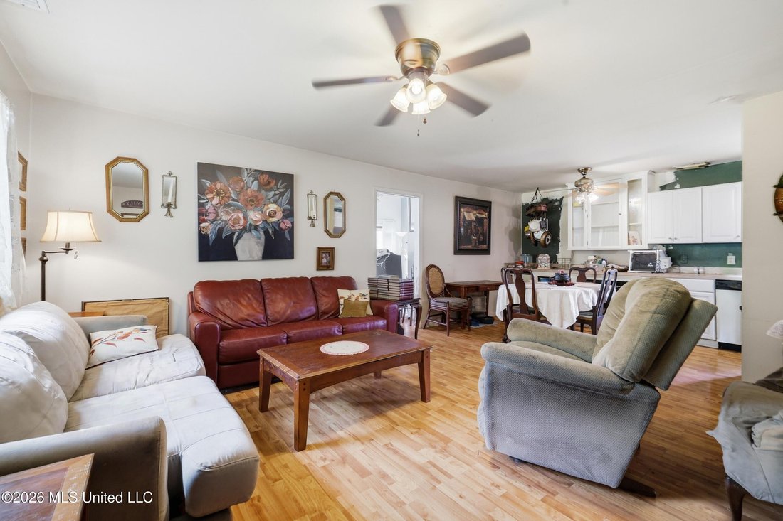 House in Ocean Springs, Mississippi, United States 3 - 18354320