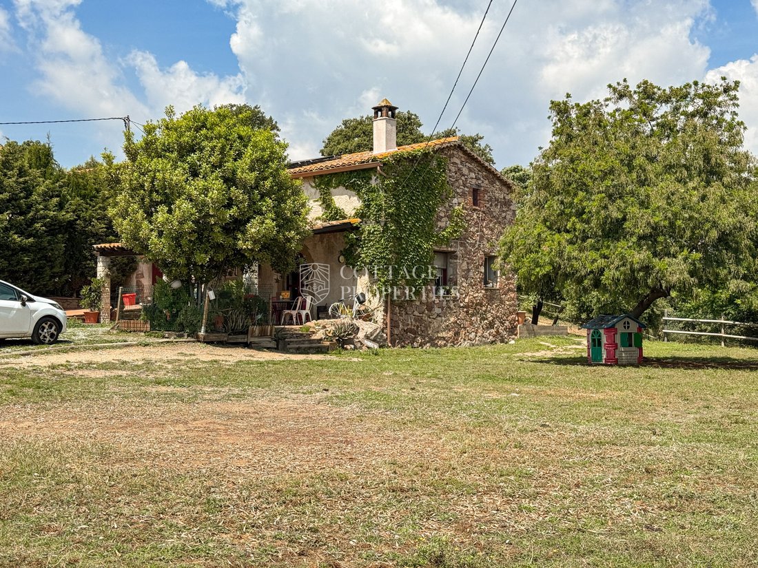 Country House in Santa Eulalia de Roncana, Catalonia, Spain 2 - 18352990