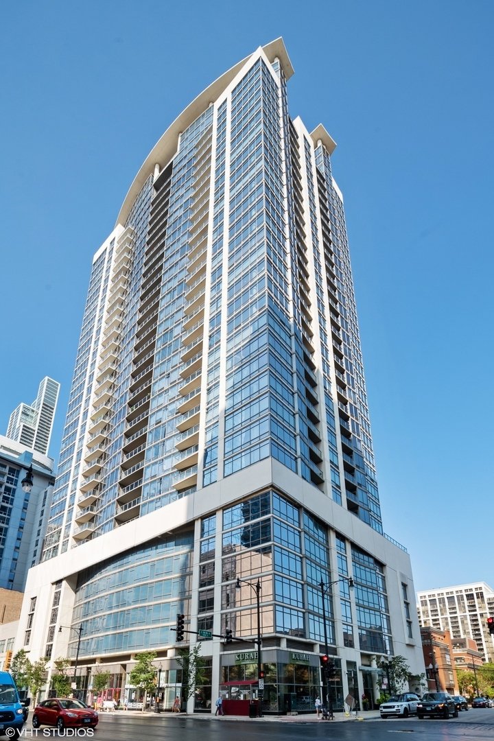 Condo in Chicago, Illinois, United States 1 - 18354718