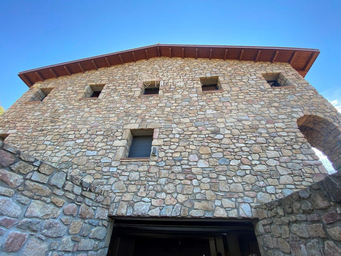 Finca in Macanet de Cabrenys, Catalonia, Spain 3 - 18352423