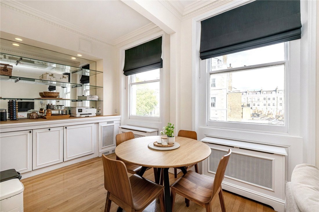 Apartment in South Kensington, Kensington And Chelsea, England 3 - 18352527