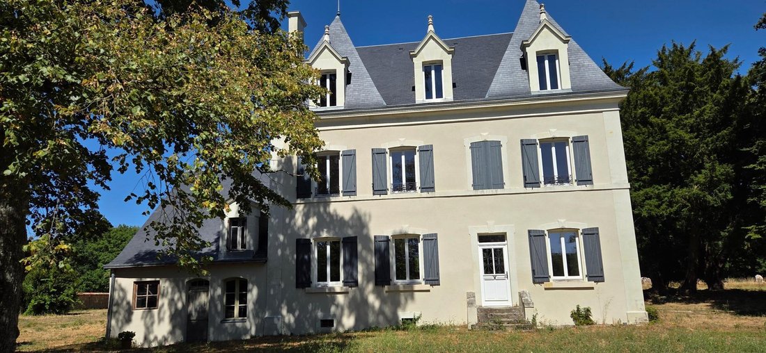 House in Senille-Saint-Sauveur, Nouvelle-Aquitaine, France 1 - 17278089