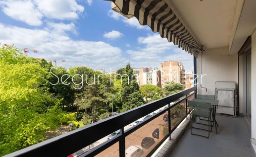 Apartment in Violet Commerce, Paris 15e Arrondissement, Paris 1